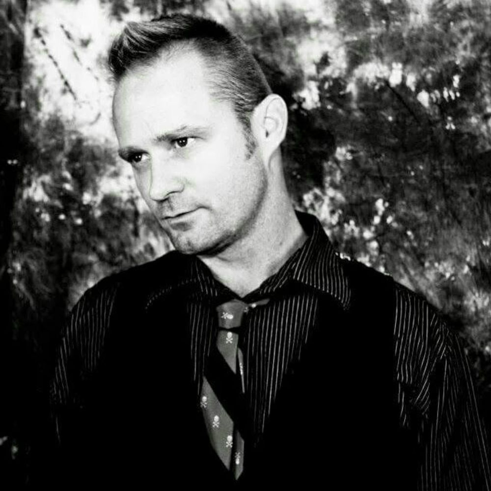 Meet your Posher, Adam